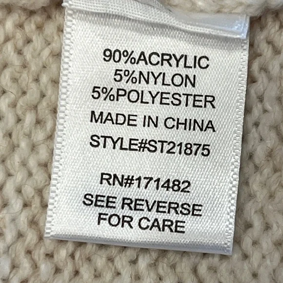 SINCERELY JULES Angie Floral Cable Knit
Sweater Tank - Picture 14 of 14